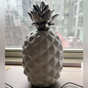 Ceramic pineapple